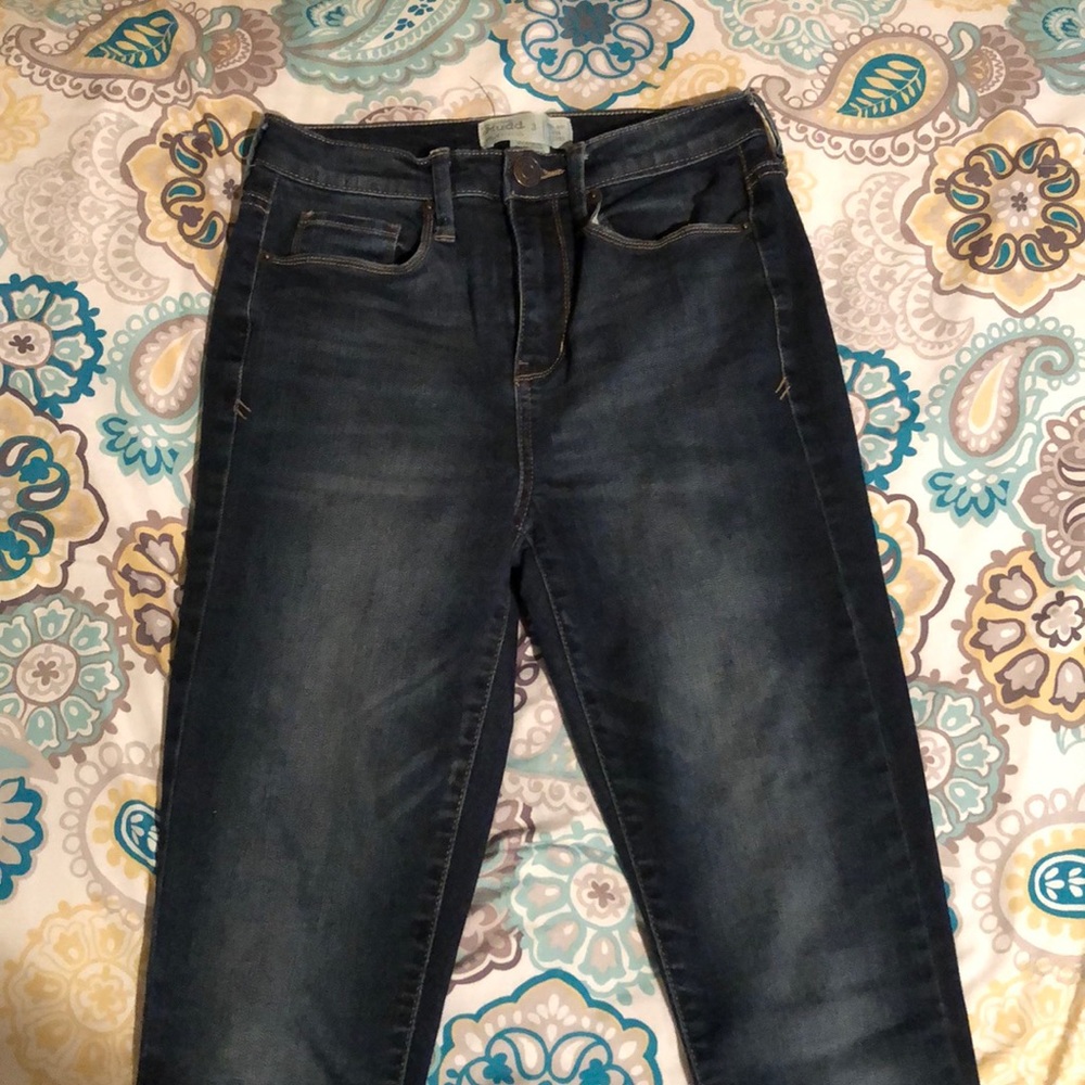 MUDD size 3 High Rise Skinny Jeans